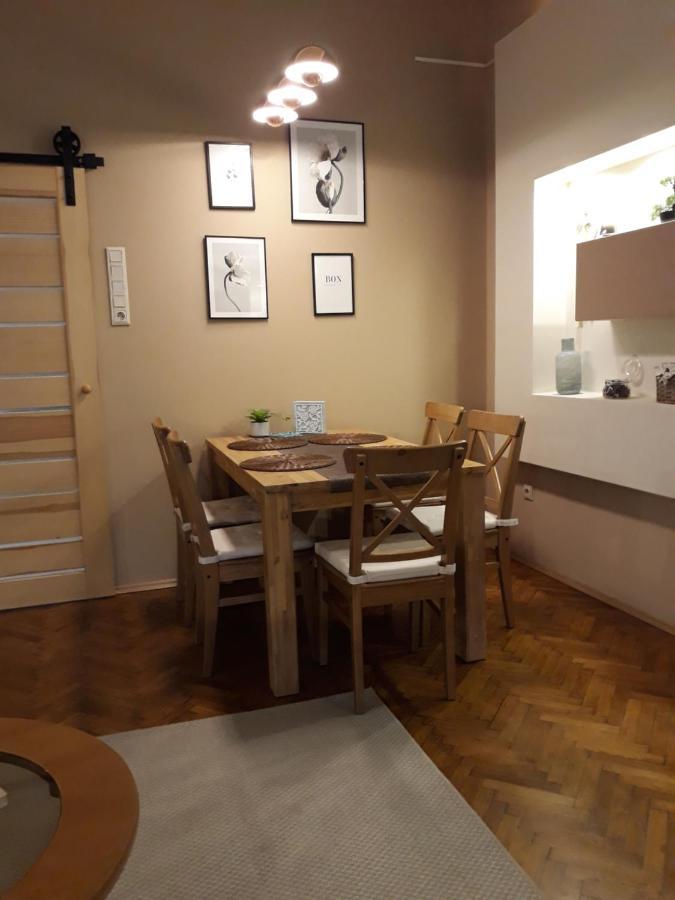 Hangulat Apartman Apartment Miskolc Bagian luar foto